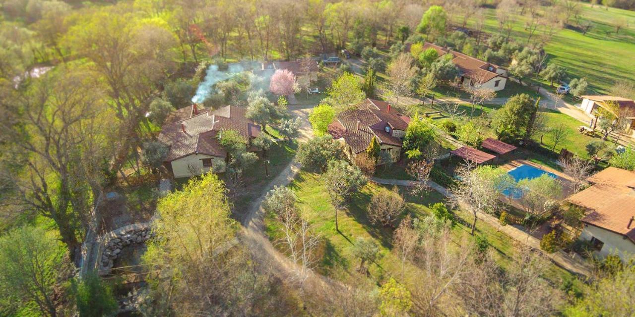El Manantial Del Fresno Casas Rurales En Hervas Bagian luar foto