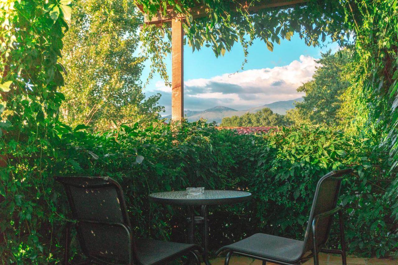 El Manantial Del Fresno Casas Rurales En Hervas Bagian luar foto
